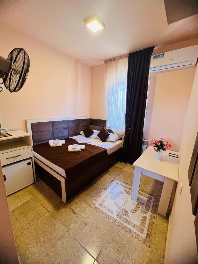 Marnar Hotel Jerevan Eksteriør bilde