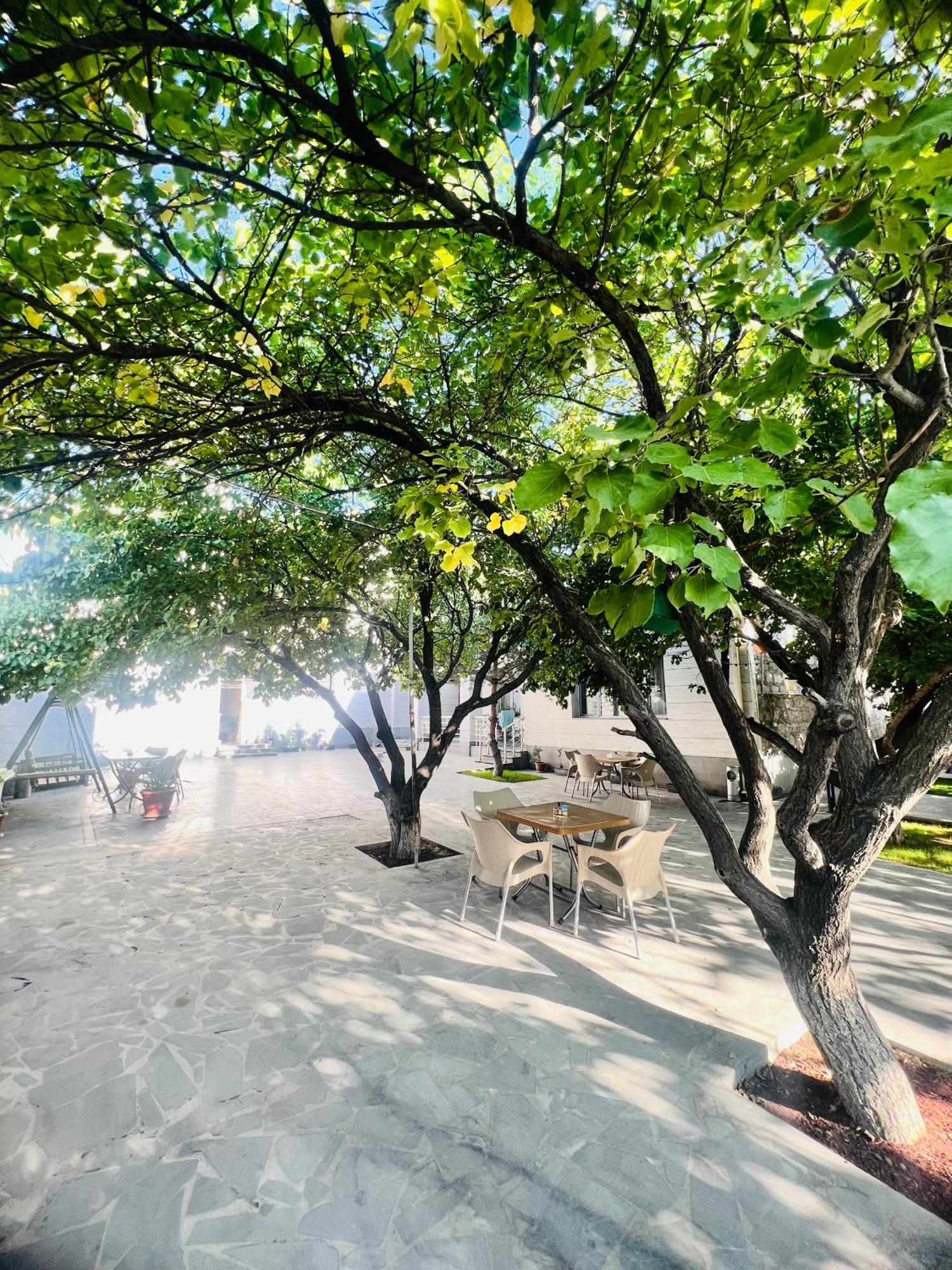 Marnar Hotel Jerevan Eksteriør bilde