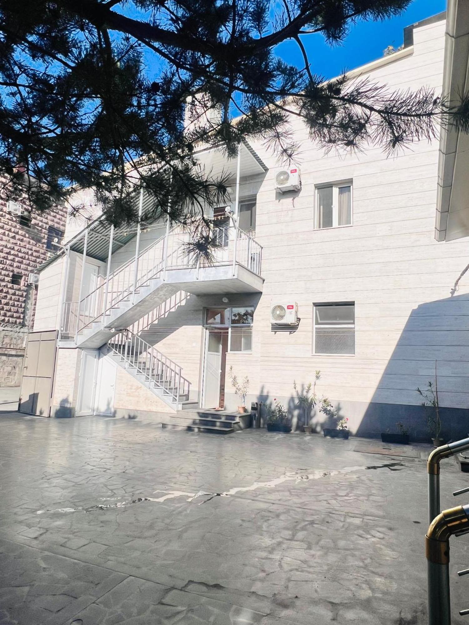 Marnar Hotel Jerevan Eksteriør bilde