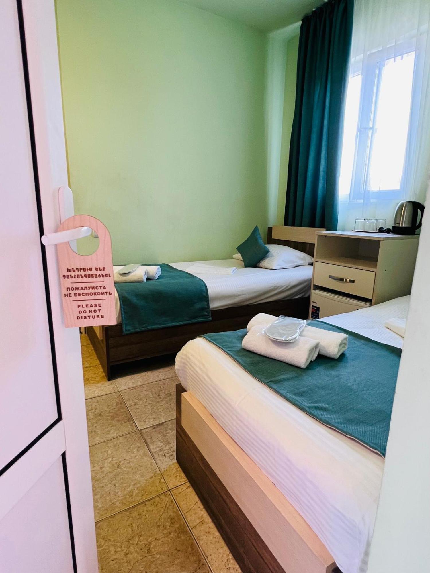 Marnar Hotel Jerevan Eksteriør bilde
