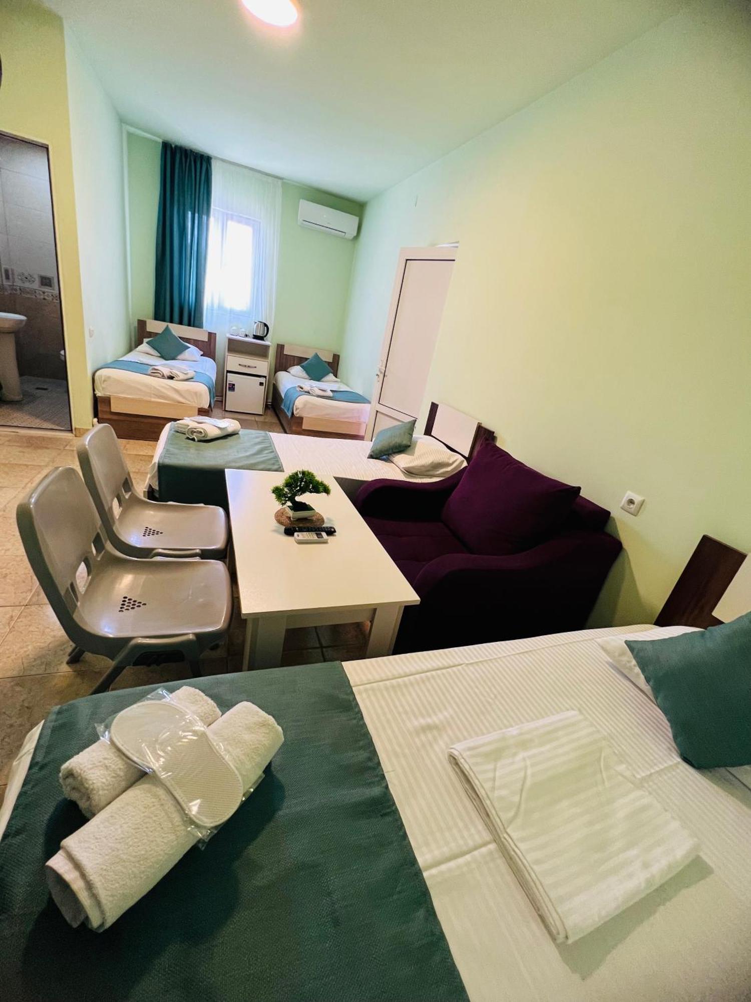 Marnar Hotel Jerevan Eksteriør bilde